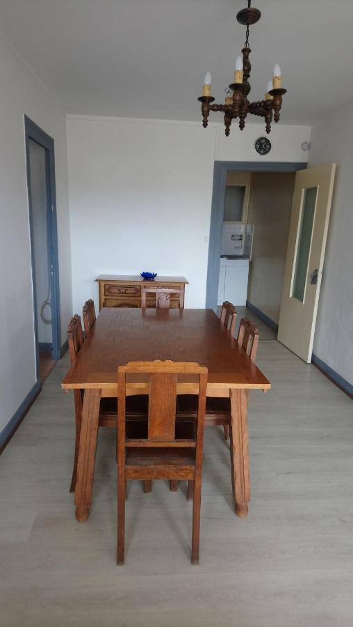 Cozy 4-Person Retreat: 2-Bedroom Suite with Bonus Bed Option Sancoins Exterior photo
